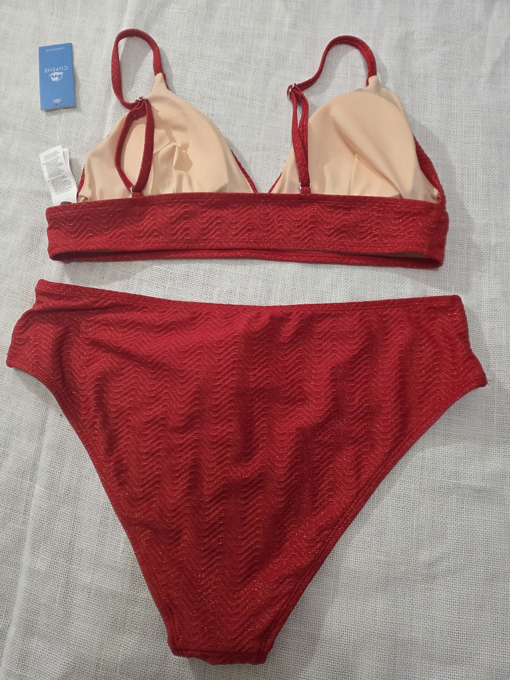 Cupshe Red Textured Triangle Bikini Top with High-Waist Bottoms - Picture 6 of 8